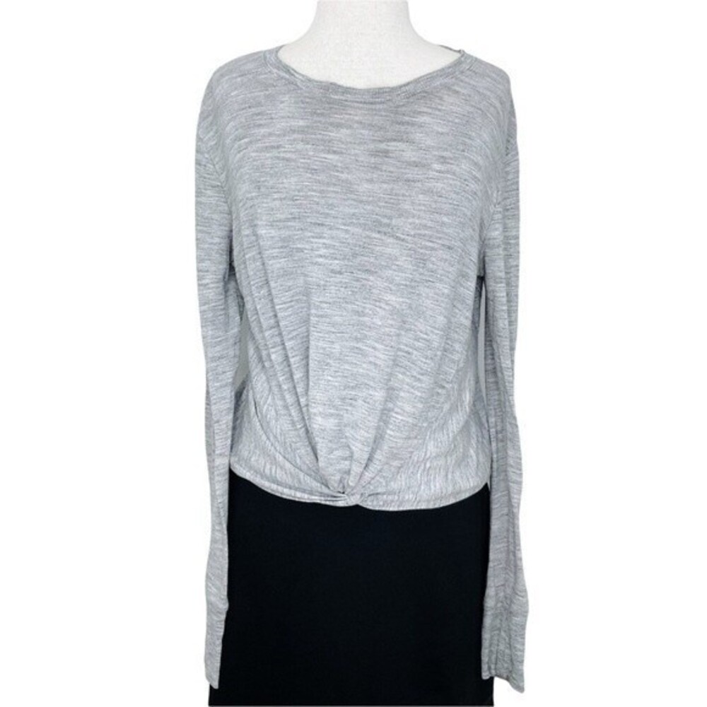 Athleta Twist Front Top sz S * Lightweight Sweatshirt Long Sleeve Textured Gray